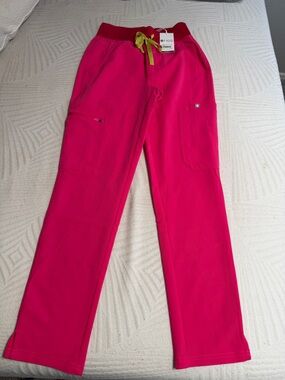 Figs High Waisted Yola Petite Hot Pink Yoga Pants